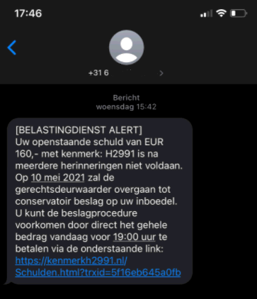 Afbeelding van de valse sms. Bovenin de tekst 'BELASTINGDIENST ALERT'